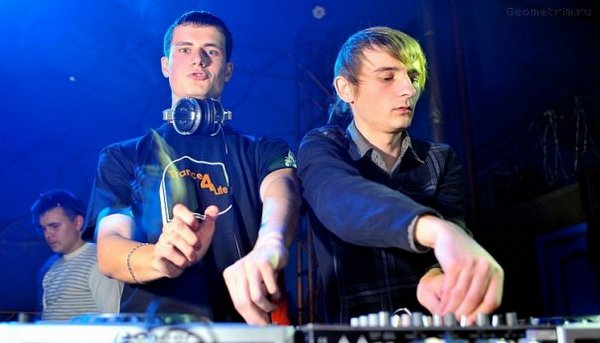Дайджест миксов от ExtraDJ. Неделя 1 Дайджест миксов от ExtraDJ. Неделя 1